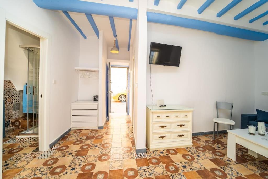 Alhambra Dreams 1958 Apartment